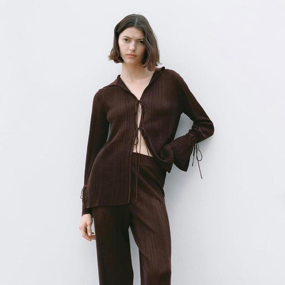 Zara textured knit chocolate tie sz S